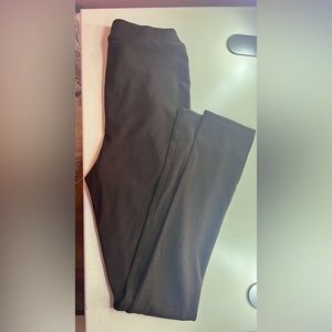 never worn brown pants! size medium!